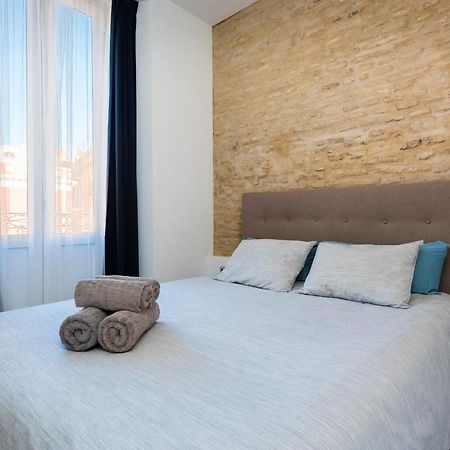 Apartamentos Adriano Sevilla Bagian luar foto
